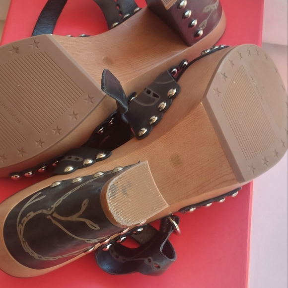 Platform Sandals - Picture 4 of 7